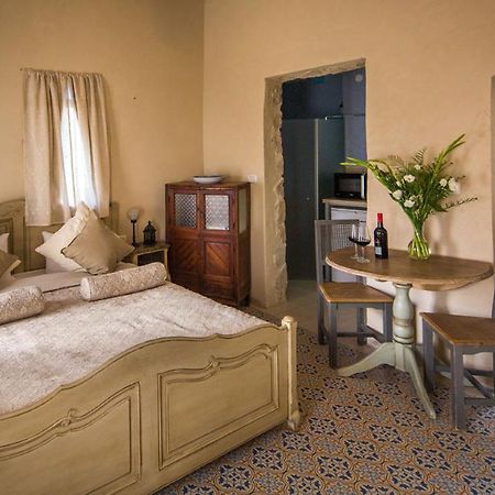 Beit Ha'Omanim Hotel Safed Kültér fotó