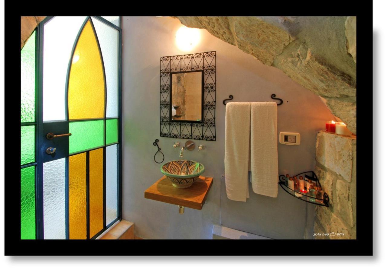 Beit Ha'Omanim Hotel Safed Kültér fotó