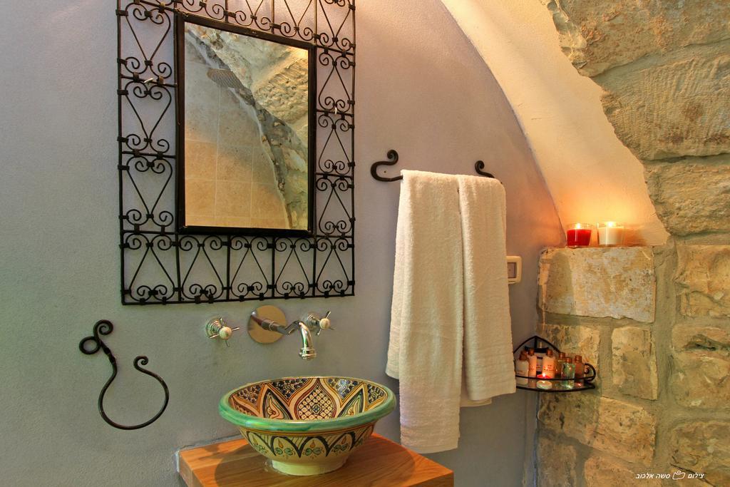 Beit Ha'Omanim Hotel Safed Szoba fotó