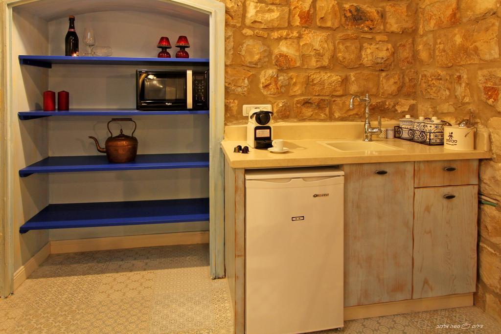 Beit Ha'Omanim Hotel Safed Szoba fotó