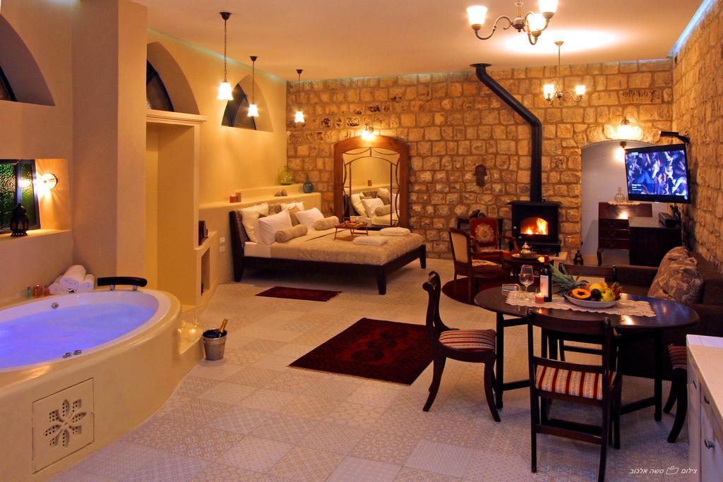 Beit Ha'Omanim Hotel Safed Szoba fotó