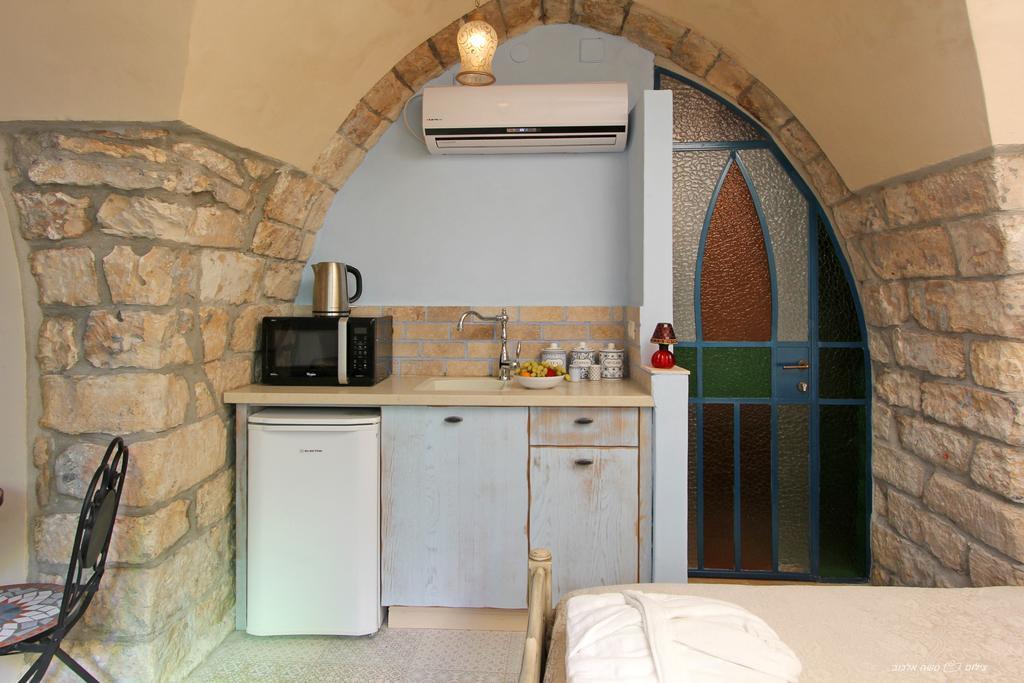 Beit Ha'Omanim Hotel Safed Szoba fotó