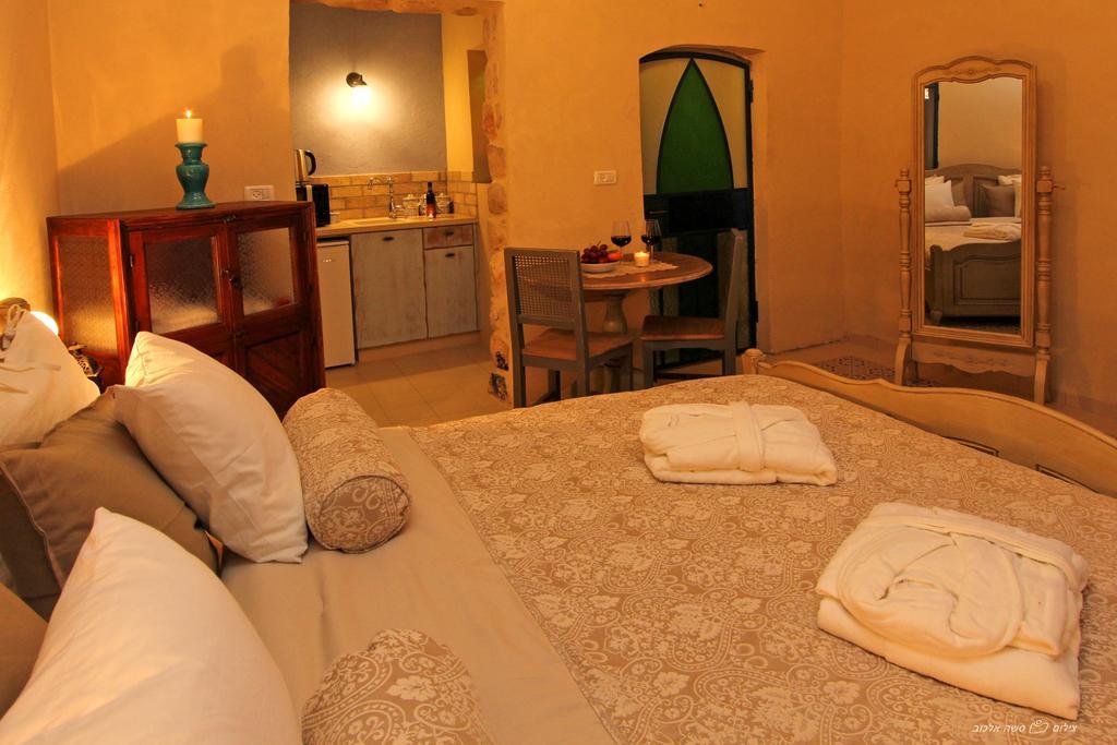 Beit Ha'Omanim Hotel Safed Szoba fotó