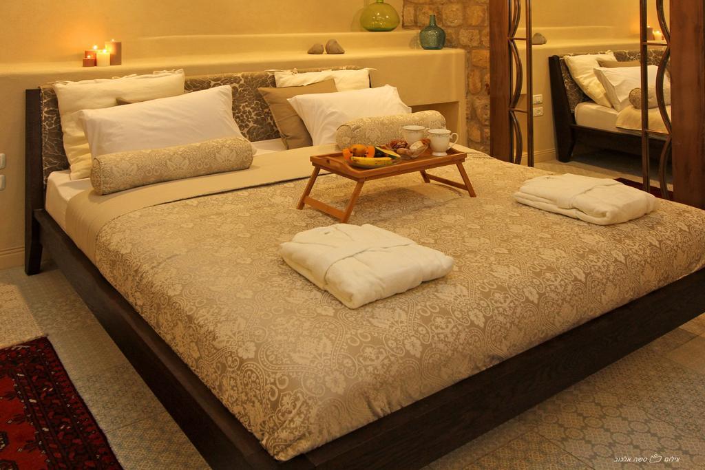 Beit Ha'Omanim Hotel Safed Szoba fotó