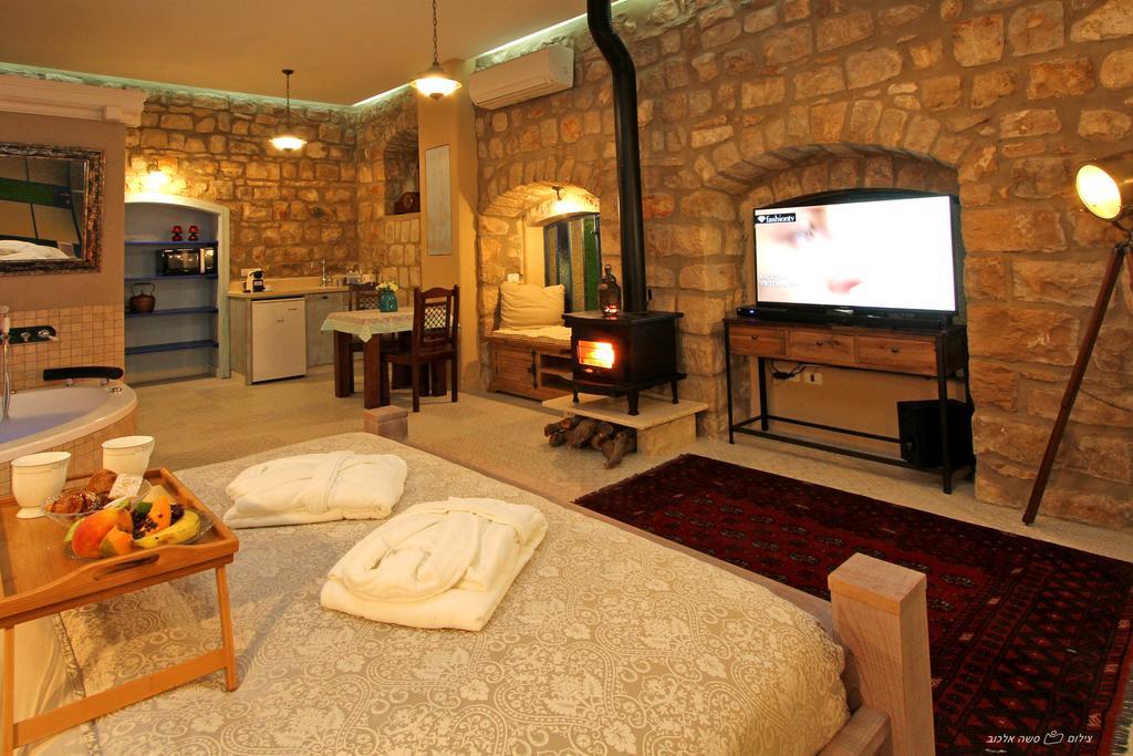 Beit Ha'Omanim Hotel Safed Szoba fotó